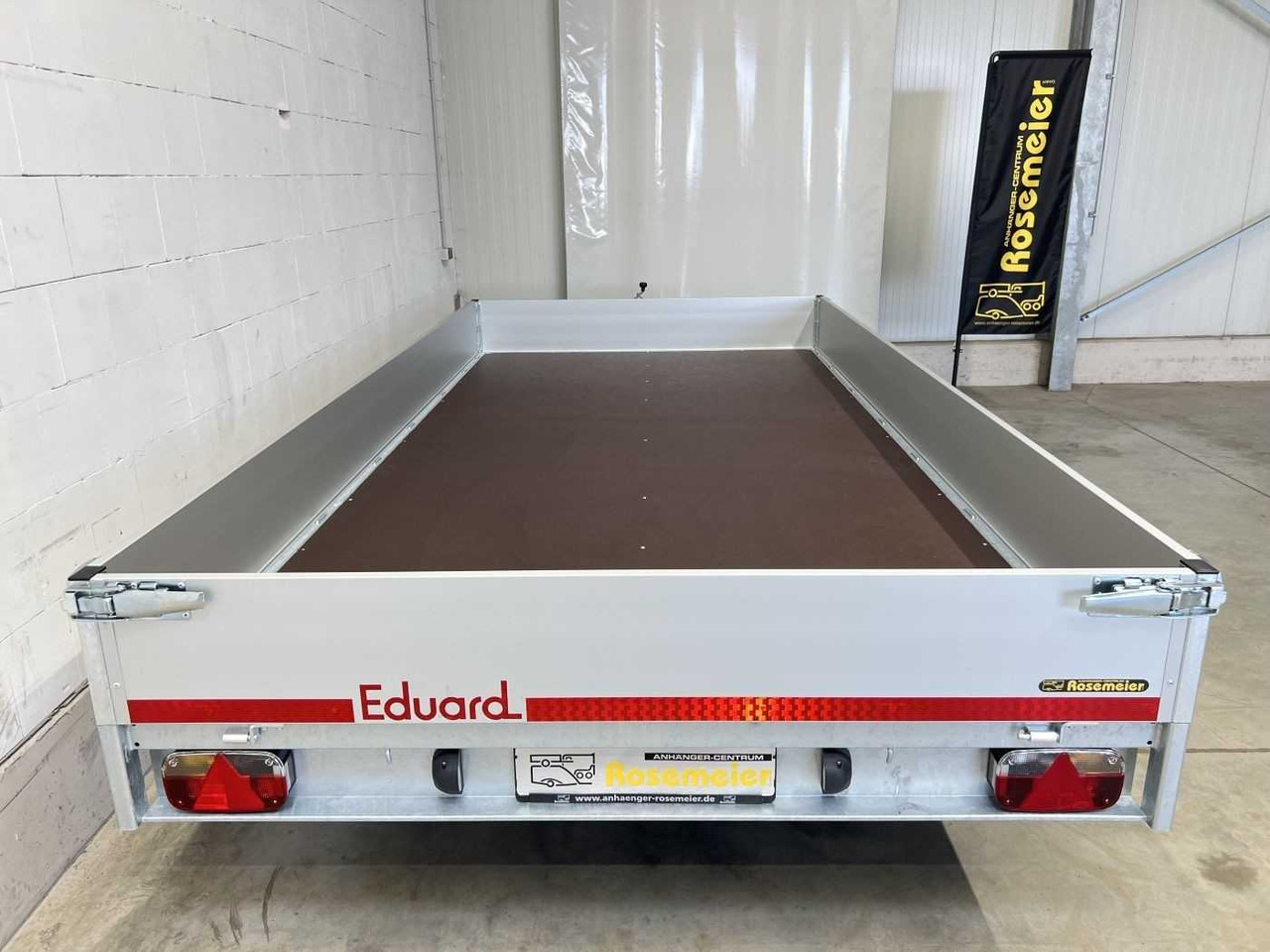 EDUARD 4020-4-P3-3563 Hochlader - Remorque voiture: photos 3 EDUARD 4020-4-P3-3563 Hochlader - Remorque voiture: photos 3