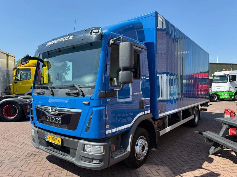 MAN TGL TGL 12.190 BL Koffer mit Ladebordwand Top Zustand !!!!!!!! - Camion fourgon: photos 2 MAN TGL TGL 12.190 BL Koffer mit Ladebordwand Top Zustand !!!!!!!! - Camion fourgon: photos 2