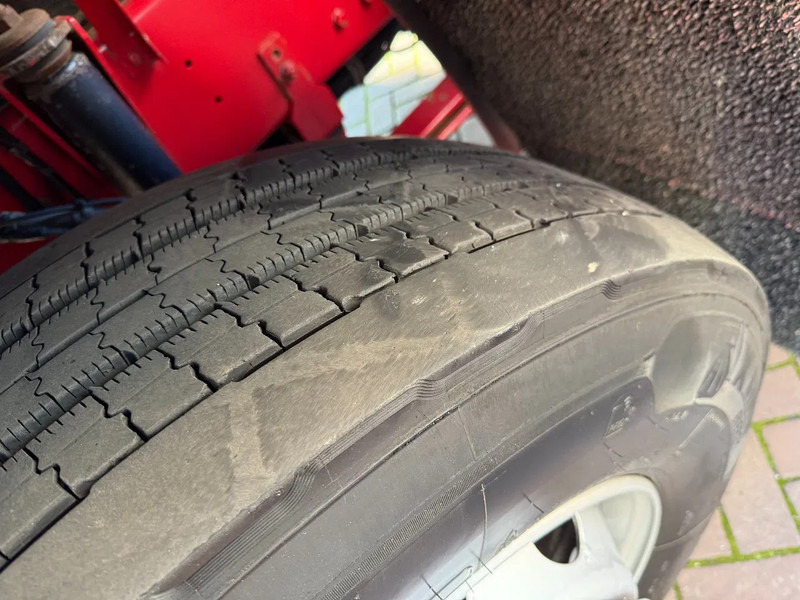 DAF XF 105.460 XF105-460 4X2 SUPERSPCECAB RETARDER - Tracteur routier: photos 5 DAF XF 105.460 XF105-460 4X2 SUPERSPCECAB RETARDER - Tracteur routier: photos 5