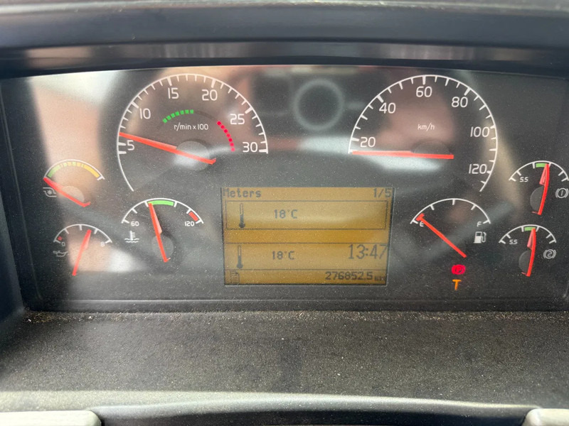 Volvo FH12-380 4X2 Euro3 / Manual / only 276tkm / Driving school - Camion fourgon: photos 4 Volvo FH12-380 4X2 Euro3 / Manual / only 276tkm / Driving school - Camion fourgon: photos 4