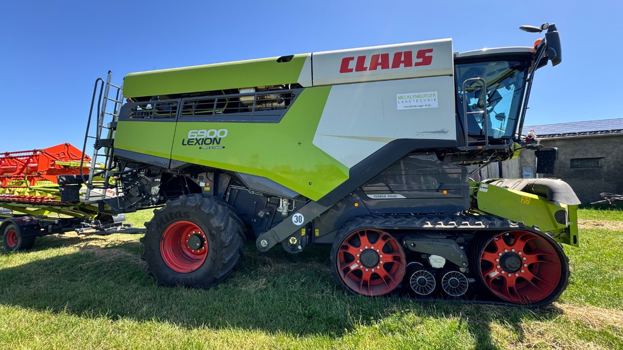 CLAAS Lexion 6900 TerraTrac 890 full Options - Moissonneuse-batteuse: photos 5 CLAAS Lexion 6900 TerraTrac 890 full Options - Moissonneuse-batteuse: photos 5