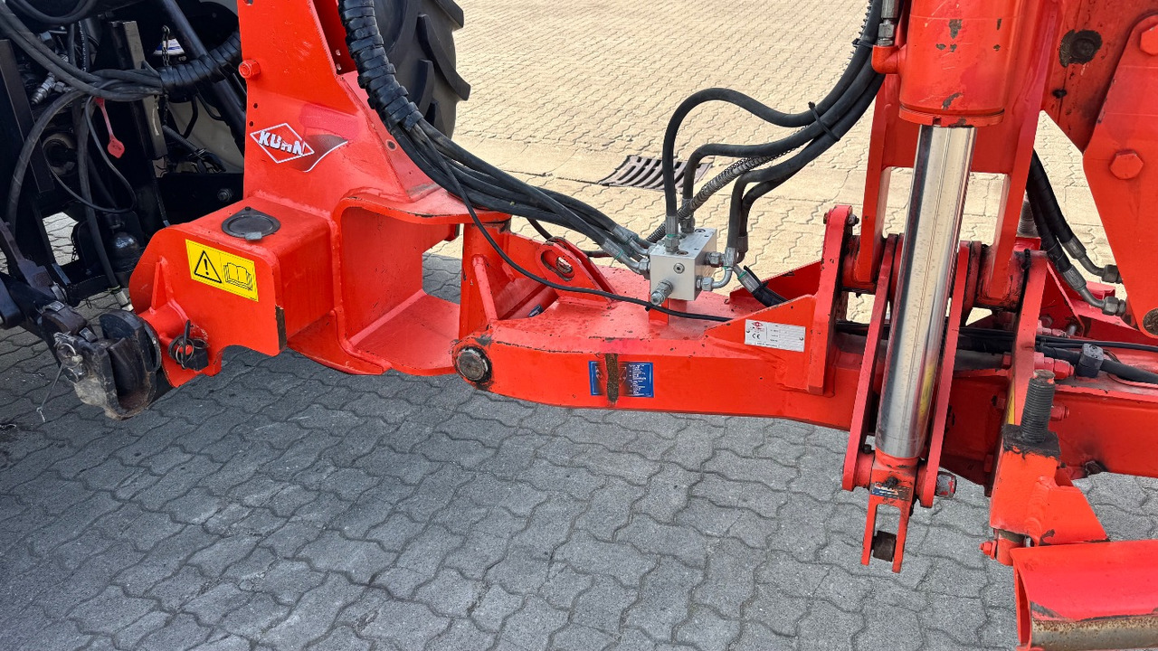 Kuhn Challenger T - 8-furchig #TOP# - Charrue: photos 3 Kuhn Challenger T - 8-furchig #TOP# - Charrue: photos 3