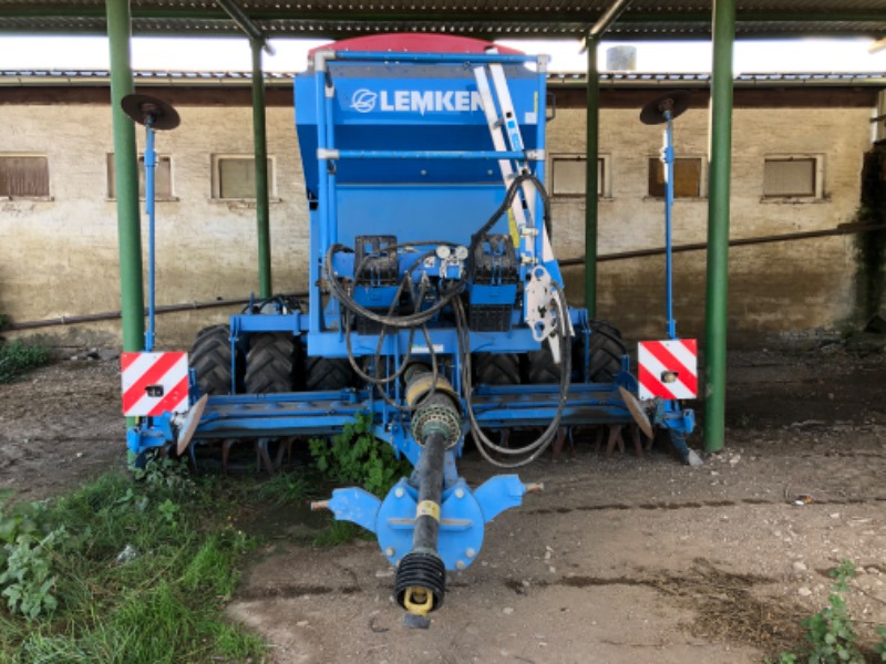 Lemken Compact Solitair 9/400 Zirkon 10 starr - Combiné de semis: photos 5 Lemken Compact Solitair 9/400 Zirkon 10 starr - Combiné de semis: photos 5