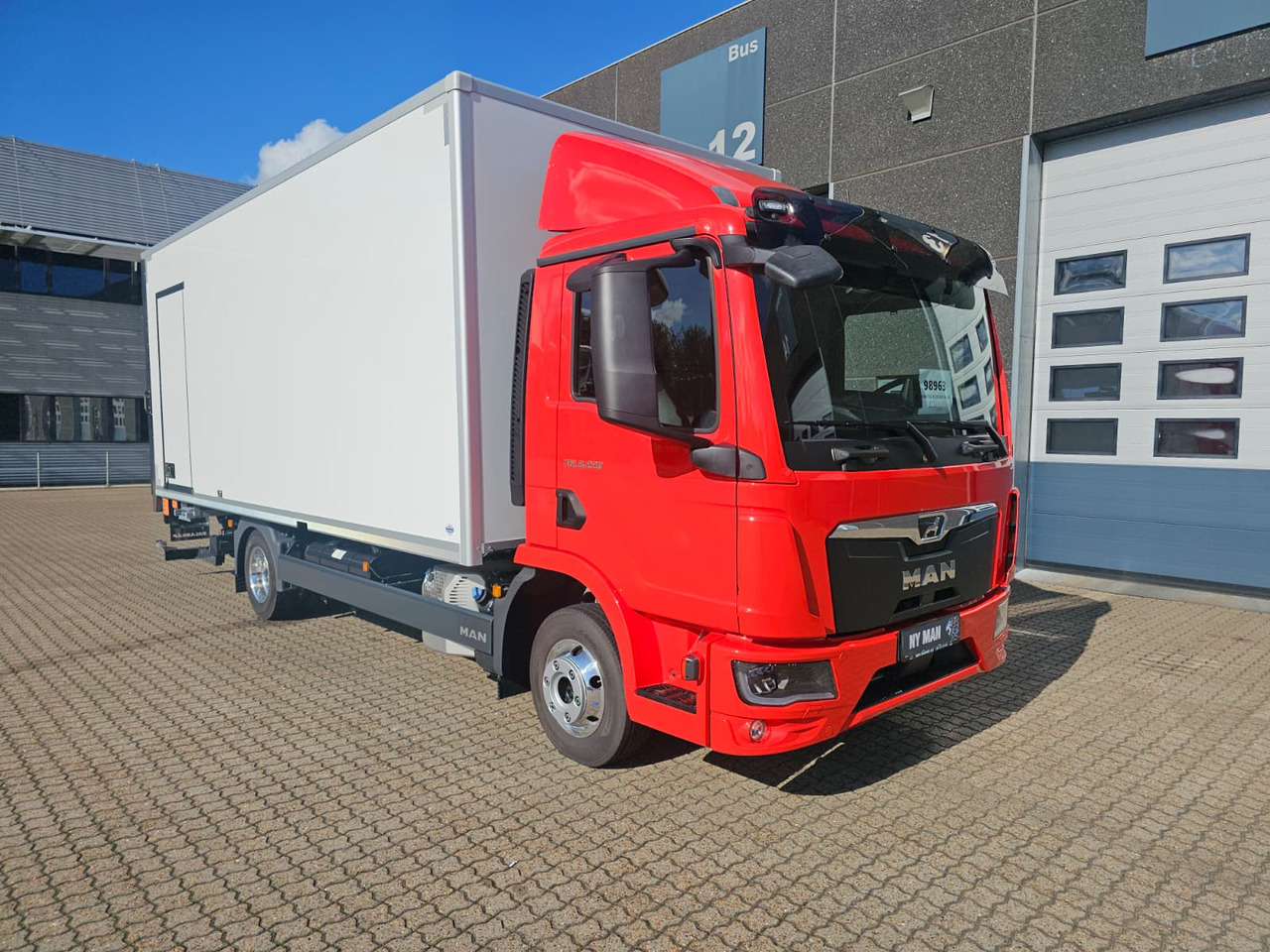 MAN TGL 8.220 - Camion fourgon: photos 2 MAN TGL 8.220 - Camion fourgon: photos 2