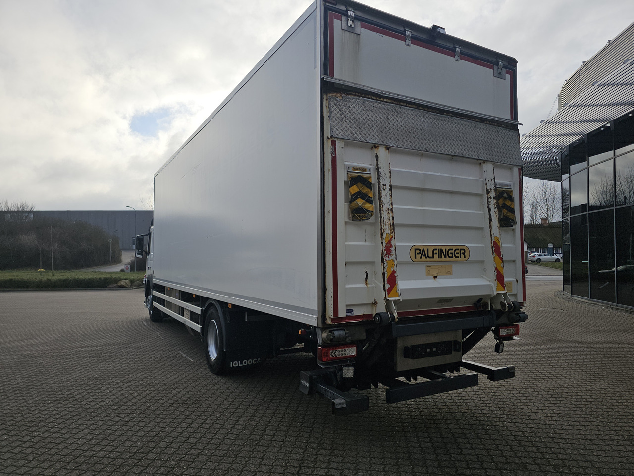 Volvo FM330 - Camion frigorifique: photos 4 Volvo FM330 - Camion frigorifique: photos 4