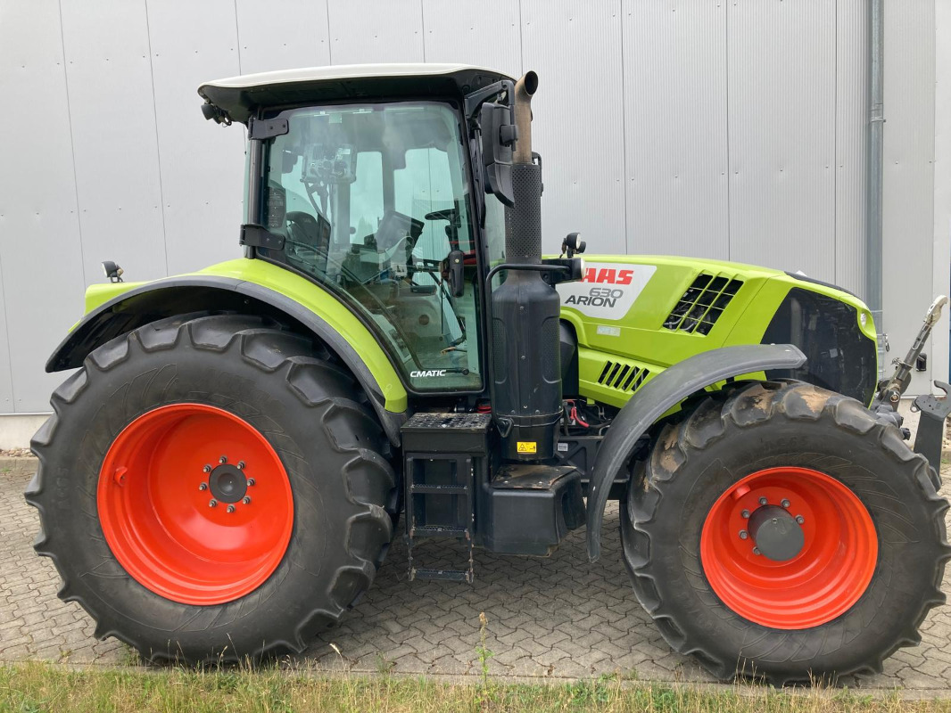 CLAAS Arion 630 CMATIC - Tracteur agricole: photos 1 CLAAS Arion 630 CMATIC - Tracteur agricole: photos 1