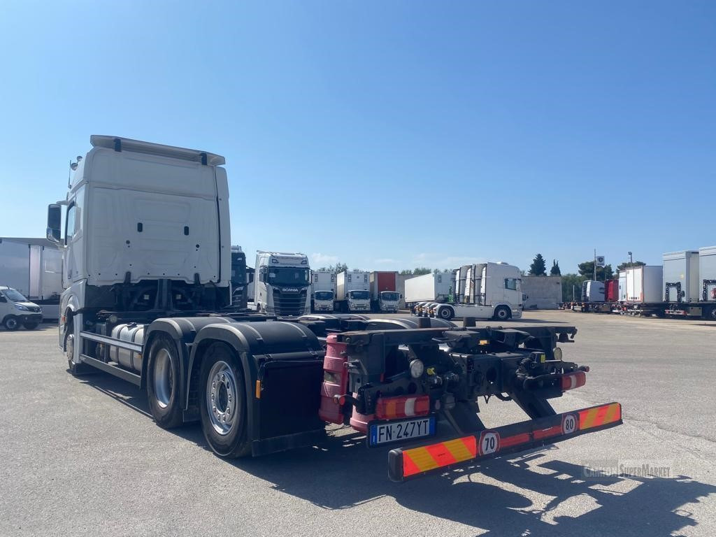 MERCEDES-BENZ ACTROS 2545 - Camion porte-conteneur/ Caisse mobile: photos 3 MERCEDES-BENZ ACTROS 2545 - Camion porte-conteneur/ Caisse mobile: photos 3