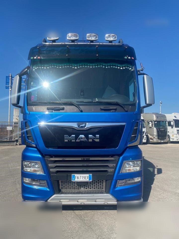 MAN TGX 18.580 - Tracteur routier: photos 2 MAN TGX 18.580 - Tracteur routier: photos 2