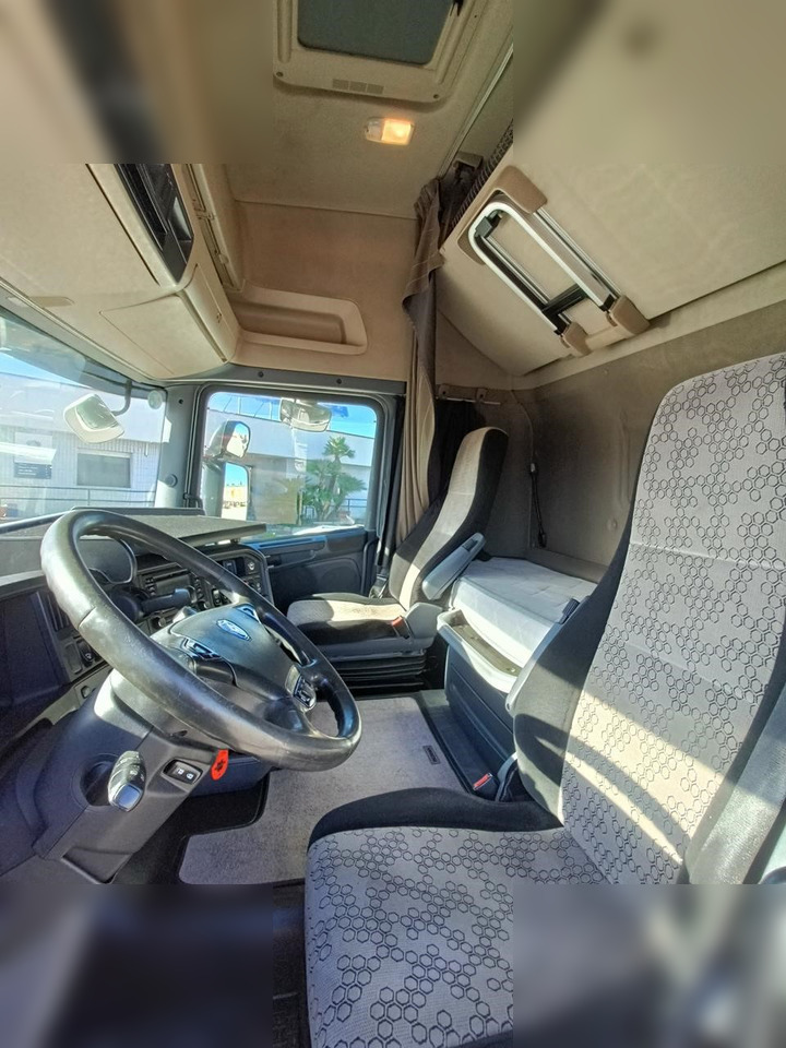 SCANIA R580 - Tracteur routier: photos 5 SCANIA R580 - Tracteur routier: photos 5