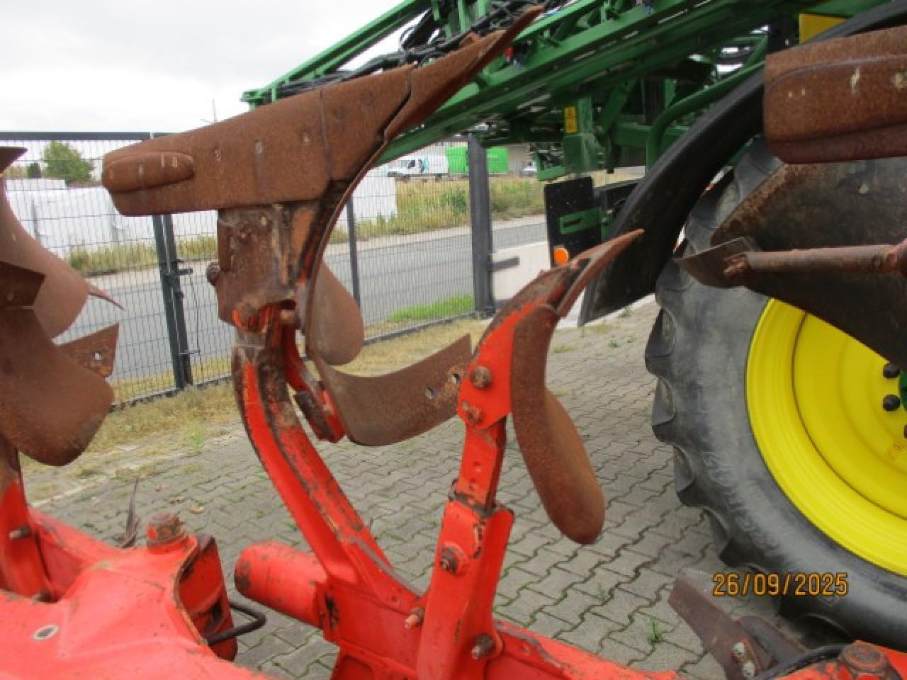 Kuhn Varimaster 152 NSH - Charrue: photos 3 Kuhn Varimaster 152 NSH - Charrue: photos 3