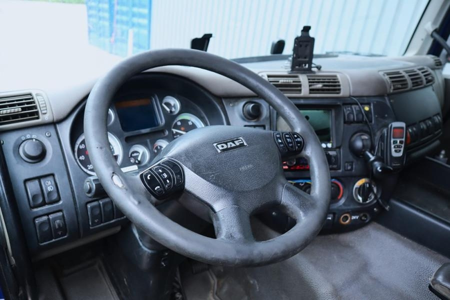 DAF CF85 With HMF 85t/m Crane Dutch Registration, HMF - Grue tout-terrain: photos 4 DAF CF85 With HMF 85t/m Crane Dutch Registration, HMF - Grue tout-terrain: photos 4