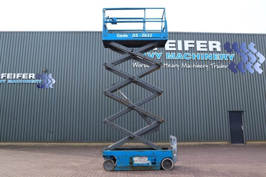 Genie GS2632 Electric, Working Height 10m, 227kg Capacit - Nacelle ciseaux: photos 3 Genie GS2632 Electric, Working Height 10m, 227kg Capacit - Nacelle ciseaux: photos 3