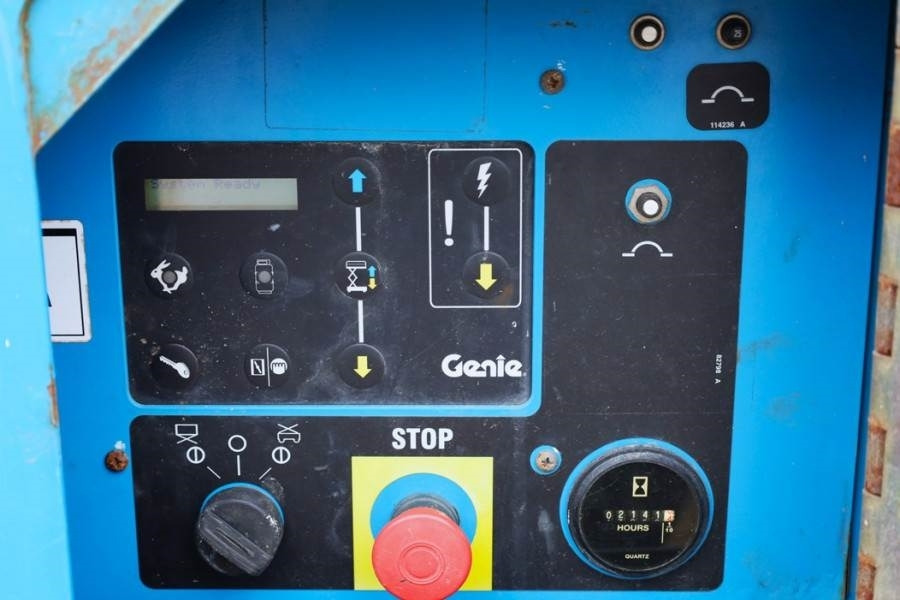 Genie GS4390 Diesel, 4x4 Drive, 15m Working Height, 680k - Nacelle ciseaux: photos 3 Genie GS4390 Diesel, 4x4 Drive, 15m Working Height, 680k - Nacelle ciseaux: photos 3