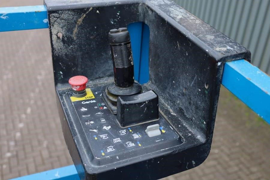 Genie GS4390 Diesel, 4x4 Drive, 15m Working Height, 680k - Nacelle ciseaux: photos 5 Genie GS4390 Diesel, 4x4 Drive, 15m Working Height, 680k - Nacelle ciseaux: photos 5