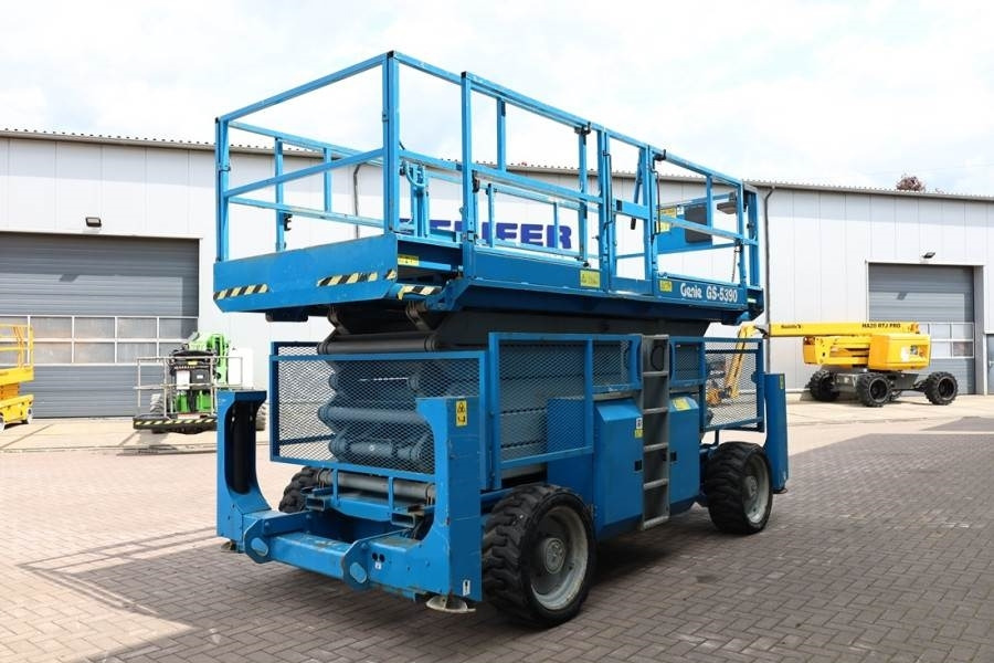 Genie GS5390 Diesel, 4x4 Drive, 18.15m Working Height, 6 - Nacelle ciseaux: photos 2 Genie GS5390 Diesel, 4x4 Drive, 18.15m Working Height, 6 - Nacelle ciseaux: photos 2