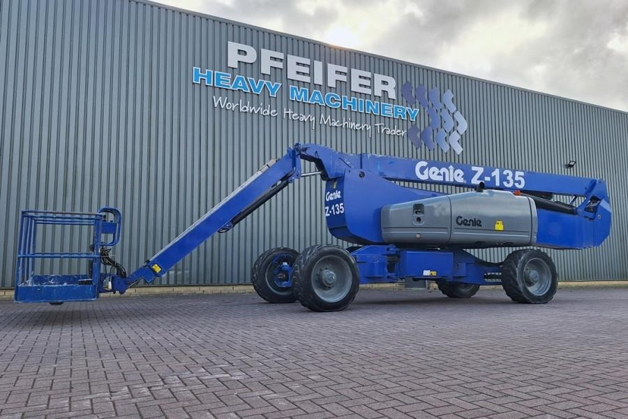 Genie Z135/70 Diesel, 4x4x4 Drive, 43m Lifting Height, 2  - Nacelle articulée: photos 1 Genie Z135/70 Diesel, 4x4x4 Drive, 43m Lifting Height, 2  - Nacelle articulée: photos 1