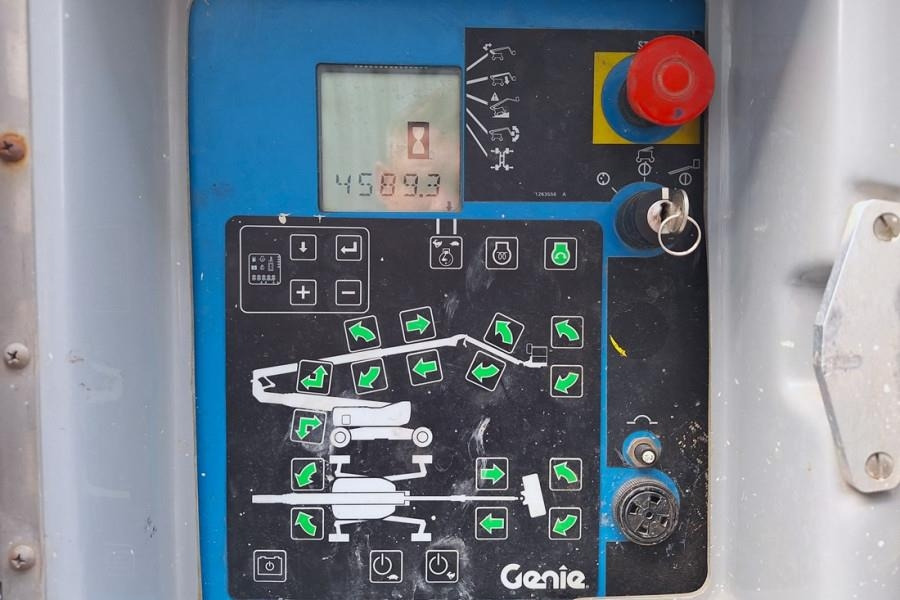 Genie Z135/70 Diesel, 4x4x4 Drive, 43m Lifting Height, 2  - Nacelle articulée: photos 4 Genie Z135/70 Diesel, 4x4x4 Drive, 43m Lifting Height, 2  - Nacelle articulée: photos 4