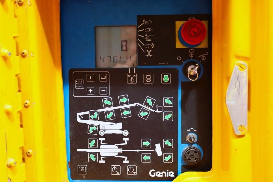Genie ZX135/70 Diesel, 4x4x4 Drive, 43m Lifting Height, - Nacelle articulée: photos 5 Genie ZX135/70 Diesel, 4x4x4 Drive, 43m Lifting Height, - Nacelle articulée: photos 5