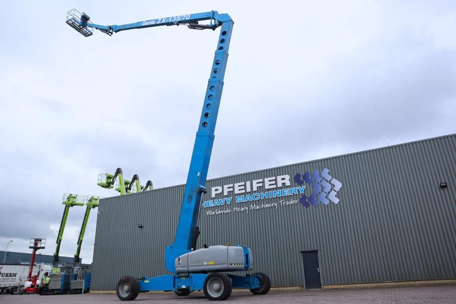 Genie ZX135/70 Diesel, 4x4x4 Drive, 43m Lifting Height,  - Nacelle articulée: photos 3 Genie ZX135/70 Diesel, 4x4x4 Drive, 43m Lifting Height,  - Nacelle articulée: photos 3