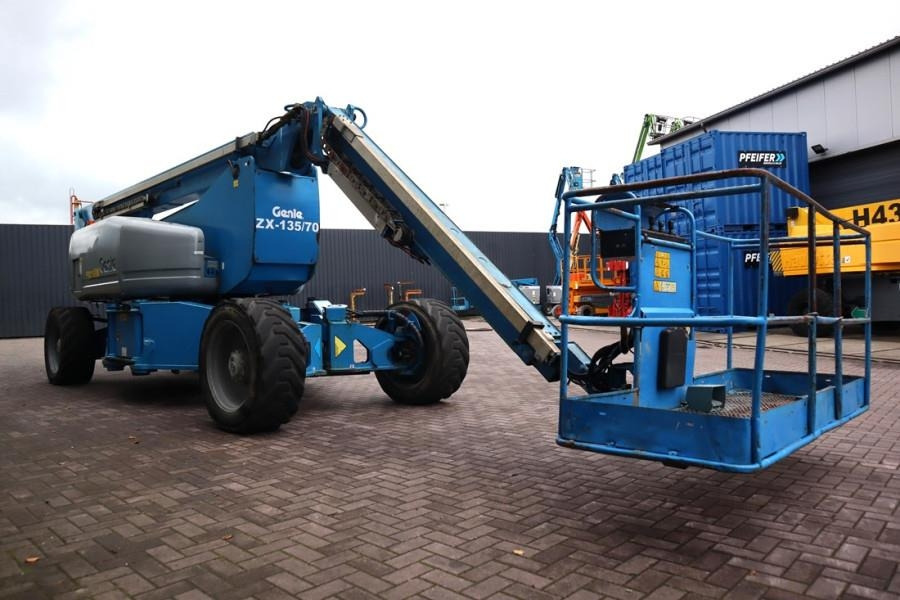Crédit-bail de Genie ZX135/70 Diesel, 4x4x4 Drive, 43m Lifting Height,  Genie ZX135/70 Diesel, 4x4x4 Drive, 43m Lifting Height,: photos 7 Crédit-bail de Genie ZX135/70 Diesel, 4x4x4 Drive, 43m Lifting Height,  Genie ZX135/70 Diesel, 4x4x4 Drive, 43m Lifting Height,: photos 7