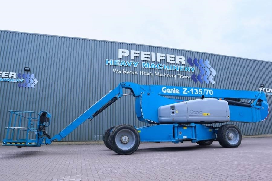 Genie ZX135/70 Diesel, 4x4x4 Drive, 43m Working Height, - Nacelle articulée: photos 1 Genie ZX135/70 Diesel, 4x4x4 Drive, 43m Working Height, - Nacelle articulée: photos 1