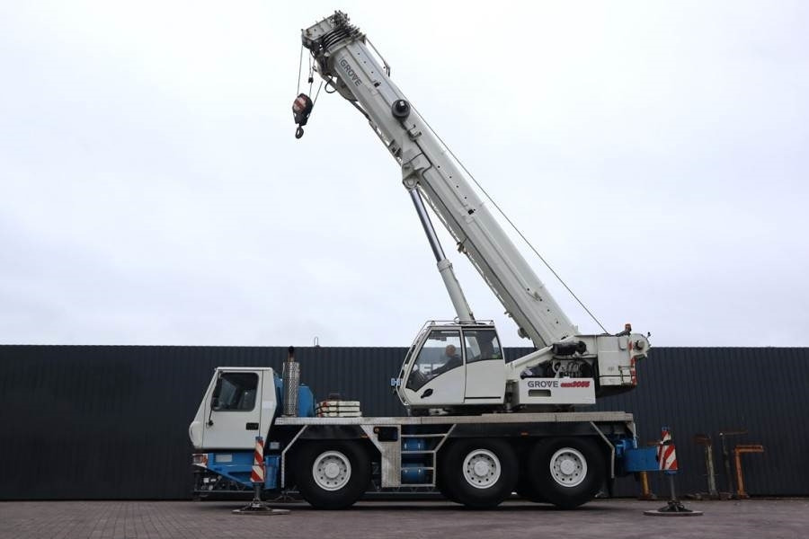 Grue tout-terrain Grove GMK3055 Diesel, 6x6x6, 55t Capacity, 43m Main Boom: photos 12 Grue tout-terrain Grove GMK3055 Diesel, 6x6x6, 55t Capacity, 43m Main Boom: photos 12
