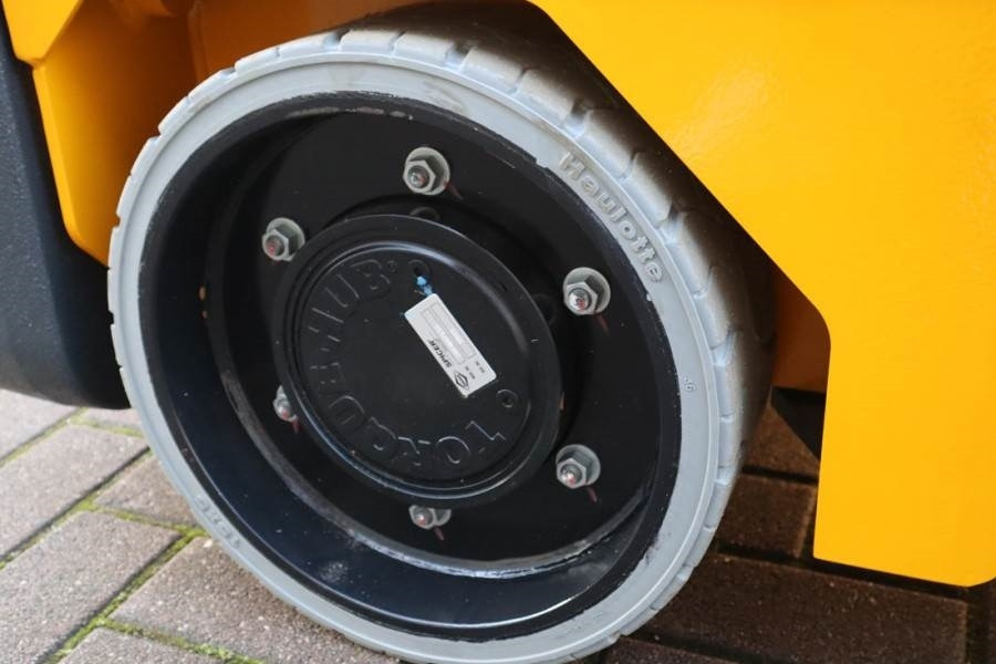 Haulotte Compact 8N Valid inspection, *Guarantee! 8m Workin - Nacelle ciseaux: photos 5 Haulotte Compact 8N Valid inspection, *Guarantee! 8m Workin - Nacelle ciseaux: photos 5