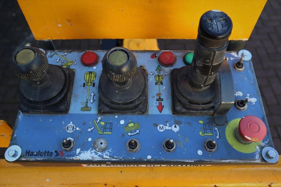 Nacelle télescopique Haulotte H14TX As-Is, Diesel, 4x4 Drive, 14m Working Height: photos 9