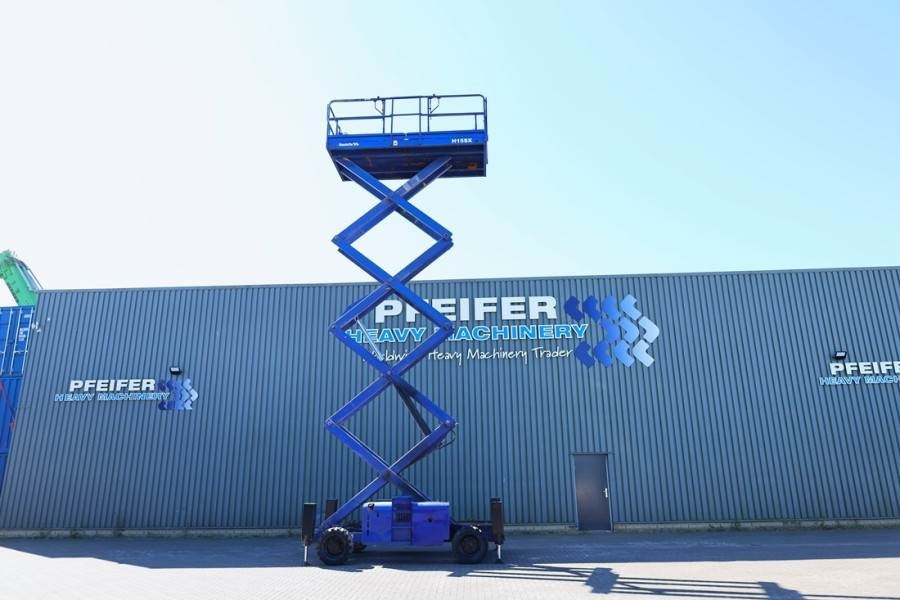 Haulotte H15SX Diesel, 4x4 Drive 15 Working Height, 500kg C - Nacelle ciseaux: photos 3 Haulotte H15SX Diesel, 4x4 Drive 15 Working Height, 500kg C - Nacelle ciseaux: photos 3