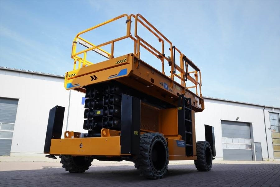 Haulotte HS18EPRO Valid Inspection, Full Electric 4x4 Drive - Nacelle ciseaux: photos 2 Haulotte HS18EPRO Valid Inspection, Full Electric 4x4 Drive - Nacelle ciseaux: photos 2
