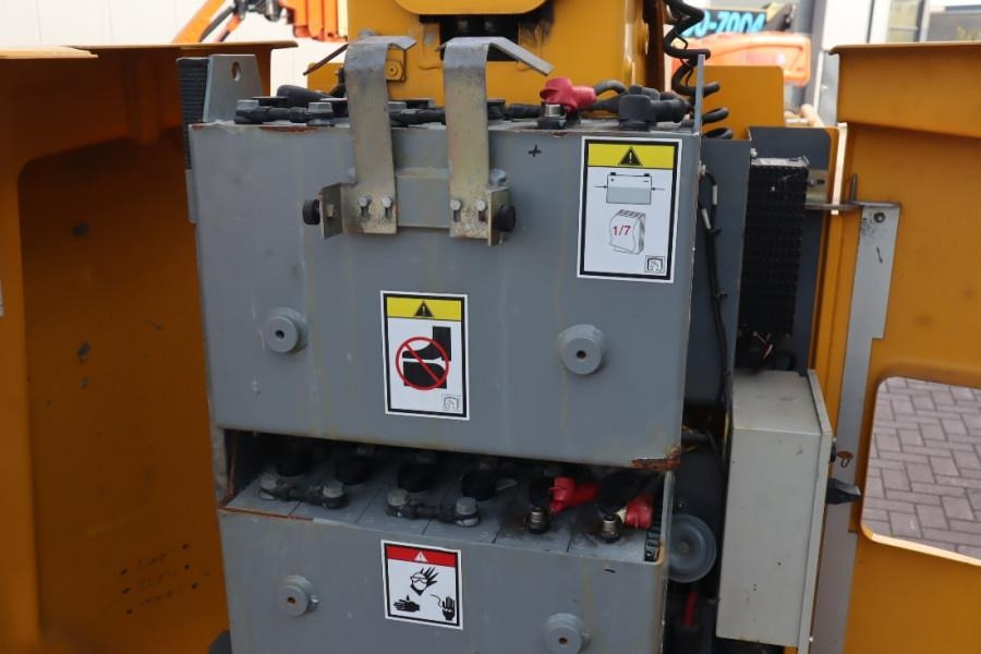 Haulotte STAR 10 As-Is, Electric, 10m Working Height, 3m Re - Nacelle articulée: photos 4 Haulotte STAR 10 As-Is, Electric, 10m Working Height, 3m Re - Nacelle articulée: photos 4