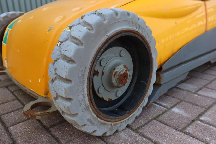 Haulotte STAR 10 As-Is, Electric, 10m Working Height, 3m Re - Nacelle articulée: photos 5 Haulotte STAR 10 As-Is, Electric, 10m Working Height, 3m Re - Nacelle articulée: photos 5