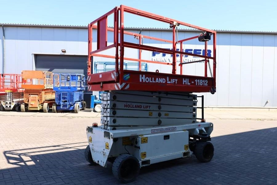 Holland Lift Ecostar HL-11812 Electric, 14m Working Height, 300 - Nacelle ciseaux: photos 2 Holland Lift Ecostar HL-11812 Electric, 14m Working Height, 300 - Nacelle ciseaux: photos 2