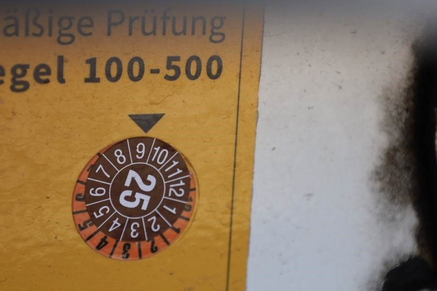 Nacelle ciseaux Holland Lift Ecostar HL-9710 Electric, 12m Working Height, 325k: photos 15 Nacelle ciseaux Holland Lift Ecostar HL-9710 Electric, 12m Working Height, 325k: photos 15