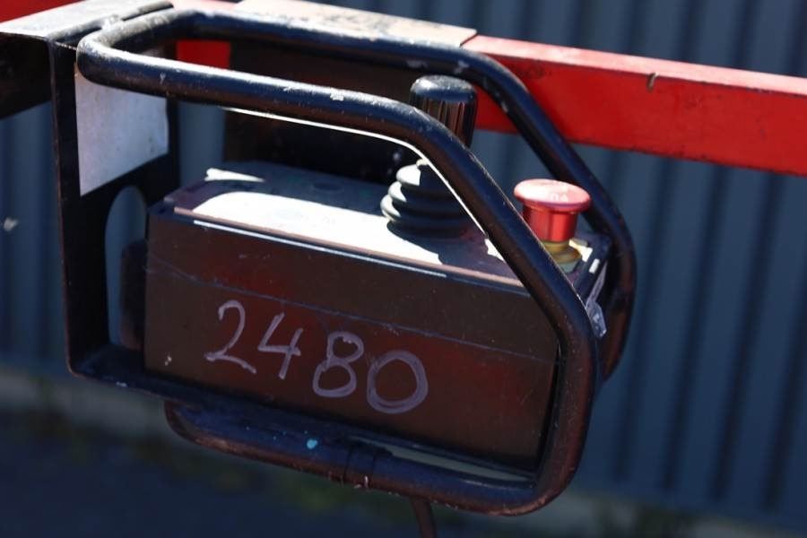 Holland Lift Ecostar HL-9710 Electric, 12m Working Height, 325k - Nacelle ciseaux: photos 4 Holland Lift Ecostar HL-9710 Electric, 12m Working Height, 325k - Nacelle ciseaux: photos 4