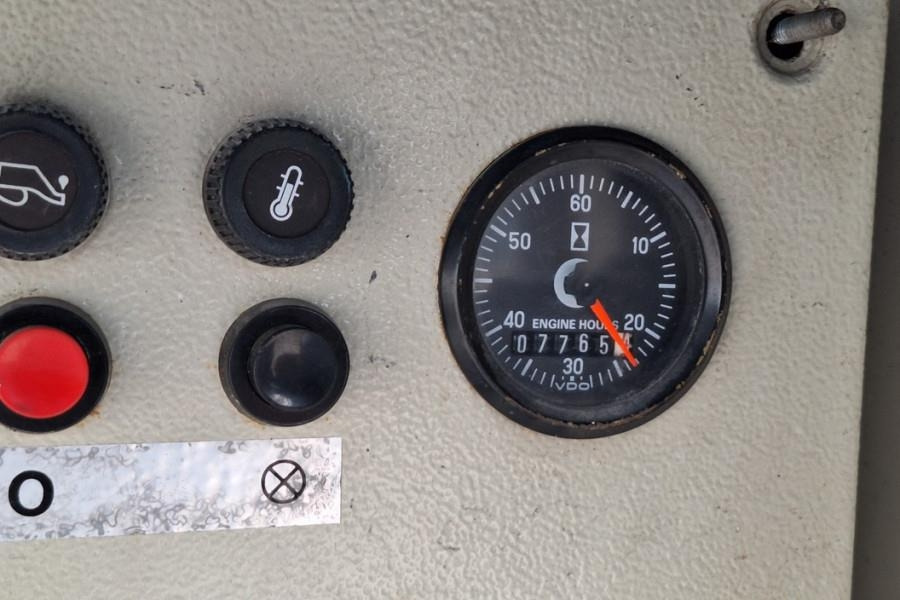 Holland Lift Megastar G-300DL30/S Diesel, 4x4x4 Drive, 33.5m Wo - Nacelle ciseaux: photos 5 Holland Lift Megastar G-300DL30/S Diesel, 4x4x4 Drive, 33.5m Wo - Nacelle ciseaux: photos 5