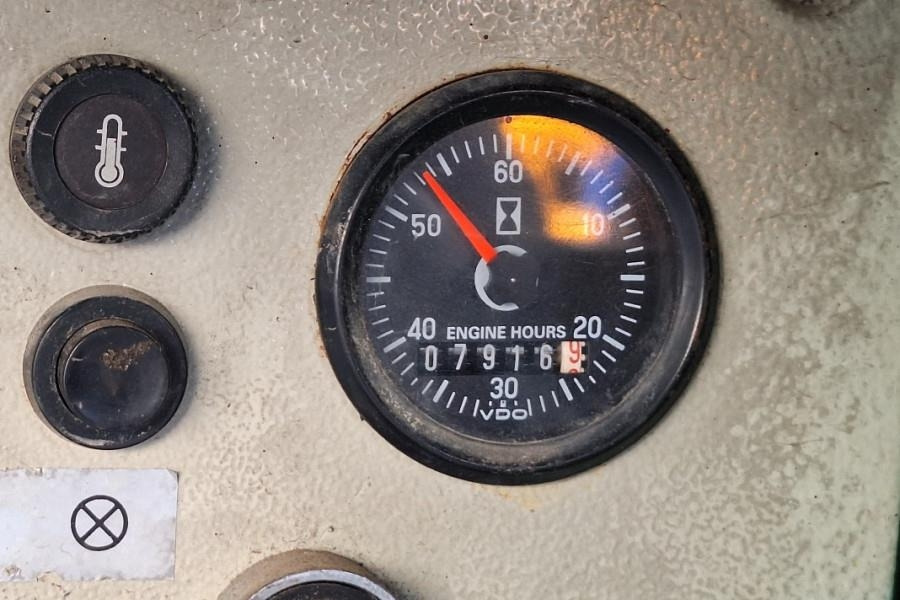 Holland Lift Megastar G300DL30/S Diesel, 4x4x4 Drive, 33.5m Wor - Nacelle ciseaux: photos 5 Holland Lift Megastar G300DL30/S Diesel, 4x4x4 Drive, 33.5m Wor - Nacelle ciseaux: photos 5