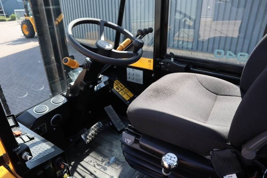 JCB 940-4 T4 Valid inspection, *Guarantee! Diesel, 4x4 - Chariot tout terrain: photos 3 JCB 940-4 T4 Valid inspection, *Guarantee! Diesel, 4x4 - Chariot tout terrain: photos 3