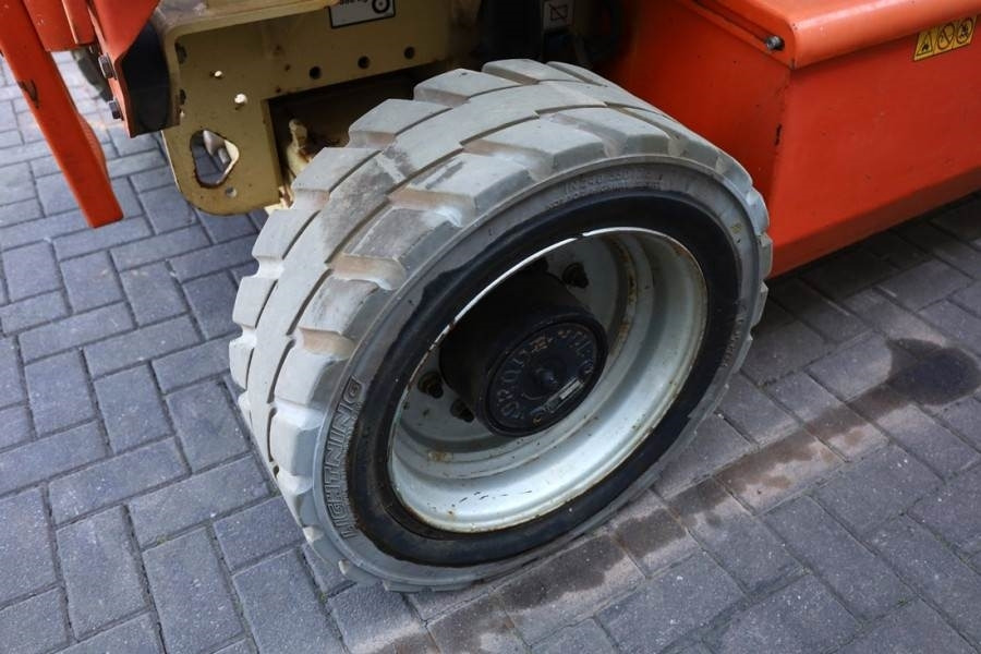 Nacelle ciseaux JLG 4069LE Electric, 14.2m Working Height, 360kg Capac: photos 12 Nacelle ciseaux JLG 4069LE Electric, 14.2m Working Height, 360kg Capac: photos 12