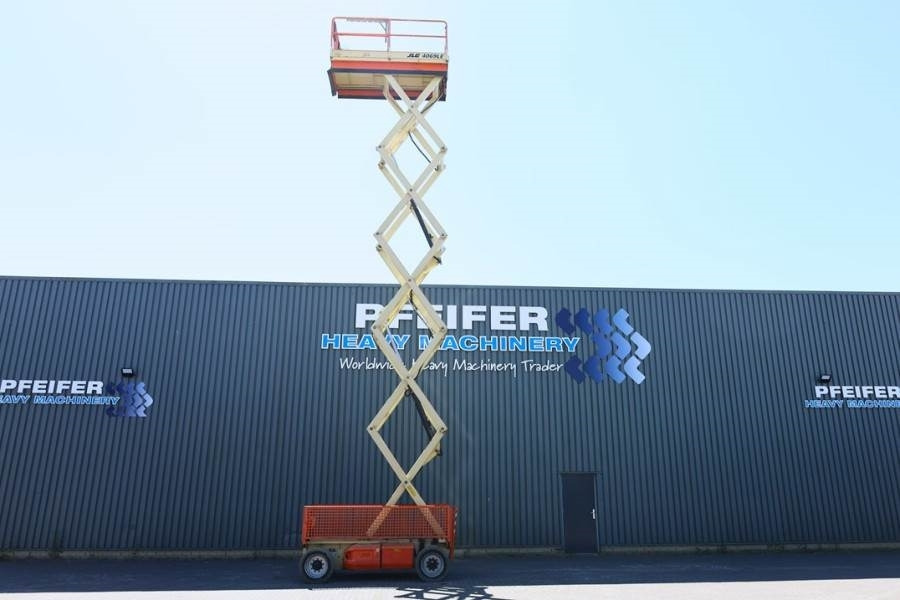 JLG 4069LE Electric, 14.2m Working Height, 360kg Capac  - Nacelle ciseaux: photos 3 JLG 4069LE Electric, 14.2m Working Height, 360kg Capac  - Nacelle ciseaux: photos 3