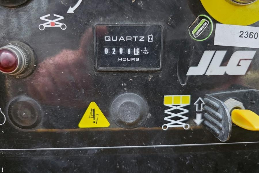 JLG 4069LE Electric, 14.2m Working Height, 360kg Capac - Nacelle ciseaux: photos 5 JLG 4069LE Electric, 14.2m Working Height, 360kg Capac - Nacelle ciseaux: photos 5