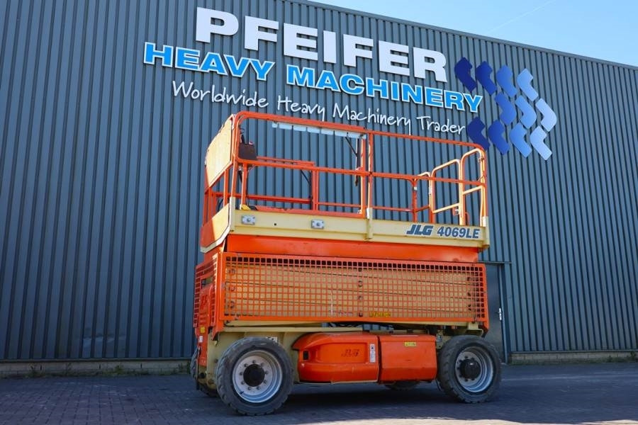 JLG 4069LE Electric, 14.2m Working Height, 360kg Capac  - Nacelle ciseaux: photos 1 JLG 4069LE Electric, 14.2m Working Height, 360kg Capac  - Nacelle ciseaux: photos 1