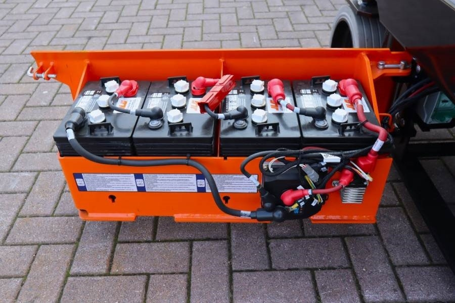 JLG R2632 Unused, Electric, 9.60m Working Height, 230k - Nacelle ciseaux: photos 4 JLG R2632 Unused, Electric, 9.60m Working Height, 230k - Nacelle ciseaux: photos 4