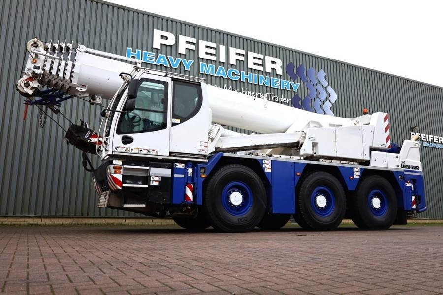 Liebherr LTC1050-3.1 Diesel, 6x6x6 Drive, 50t Capacity, 36m - Grue tout-terrain: photos 1 Liebherr LTC1050-3.1 Diesel, 6x6x6 Drive, 50t Capacity, 36m - Grue tout-terrain: photos 1