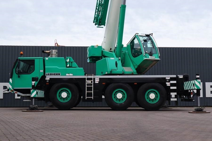Liebherr LTM1050-3.1 6x6x6 Drive, VarioBase, 50t Capacity, - Grue tout-terrain: photos 2 Liebherr LTM1050-3.1 6x6x6 Drive, VarioBase, 50t Capacity, - Grue tout-terrain: photos 2