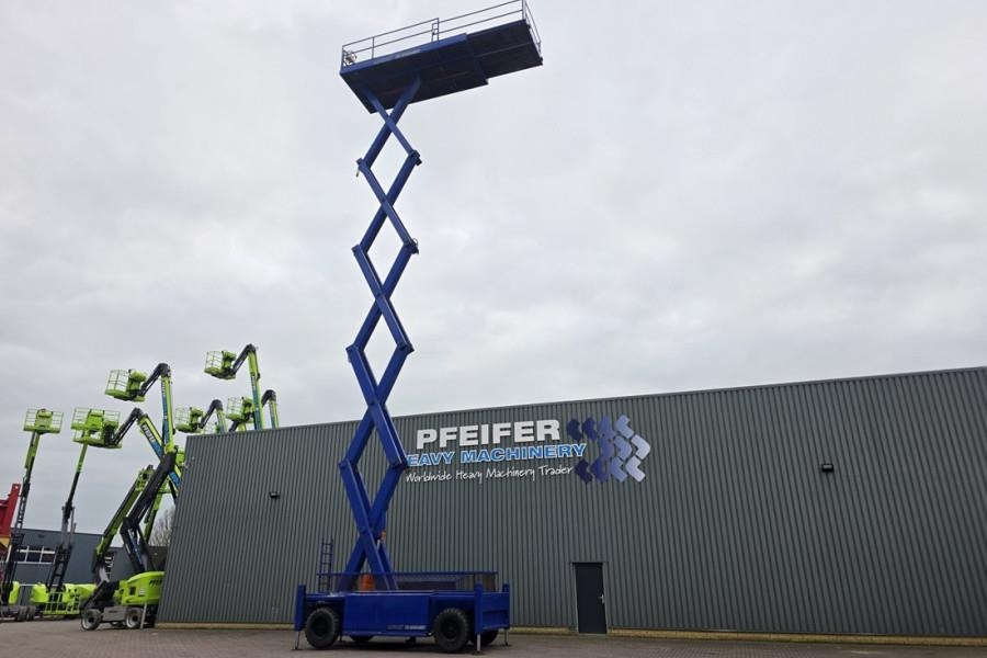 Liftlux SL205-25D4WDSP NEW TYRES, Diesel, 4x4 Drive, Hydra - Nacelle ciseaux: photos 3 Liftlux SL205-25D4WDSP NEW TYRES, Diesel, 4x4 Drive, Hydra - Nacelle ciseaux: photos 3