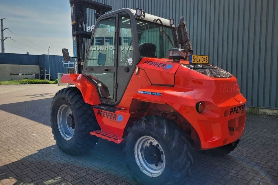 Chariot tout terrain Manitou M30-4 Valid Inspection, *Guarantee, Diesel, 4x4 Dr: photos 9