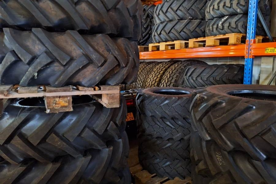 Chariot tout terrain Manitou M30-4 Valid Inspection, *Guarantee, Diesel, 4x4 Dr: photos 19