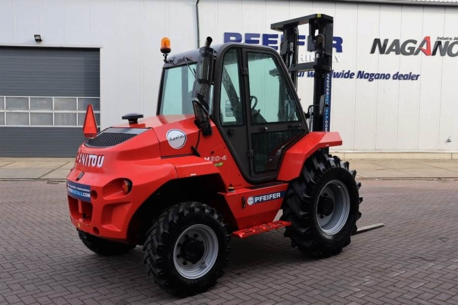 Manitou M30-4 Valid inspection, *Guarantee! 4x4 Drive, 300 - Chariot tout terrain: photos 2 Manitou M30-4 Valid inspection, *Guarantee! 4x4 Drive, 300 - Chariot tout terrain: photos 2