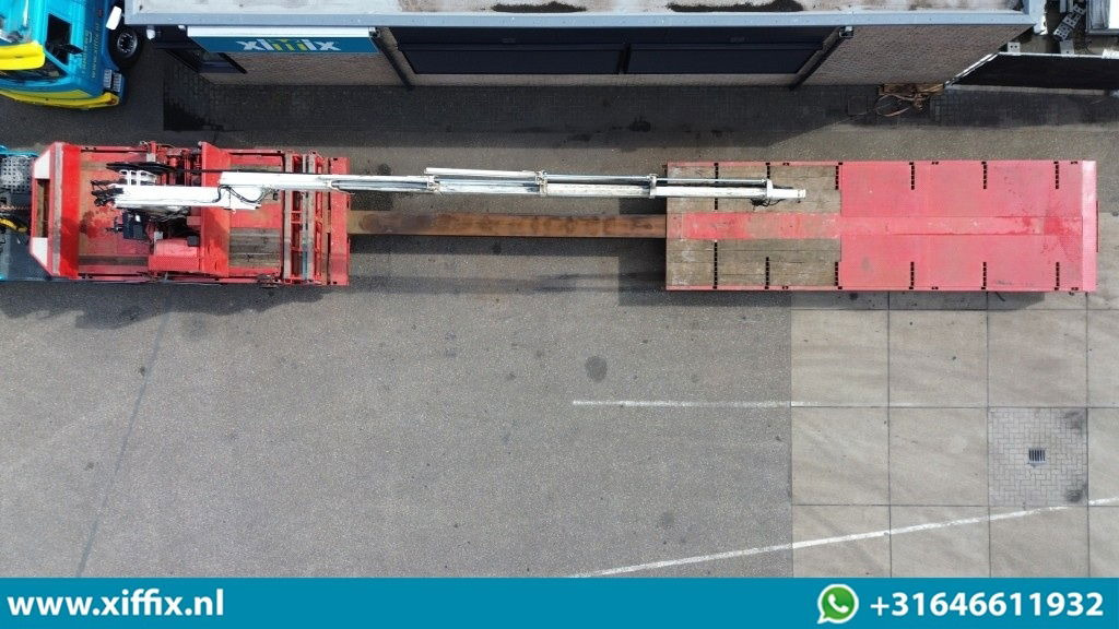 Nooteboom 3-ass. Uitschuifbare semi dieplader met Hiab 22 ton/mtr. Kraan / 3x gestuurd - Semi-remorque surbaissé: photos 3 Nooteboom 3-ass. Uitschuifbare semi dieplader met Hiab 22 ton/mtr. Kraan / 3x gestuurd - Semi-remorque surbaissé: photos 3
